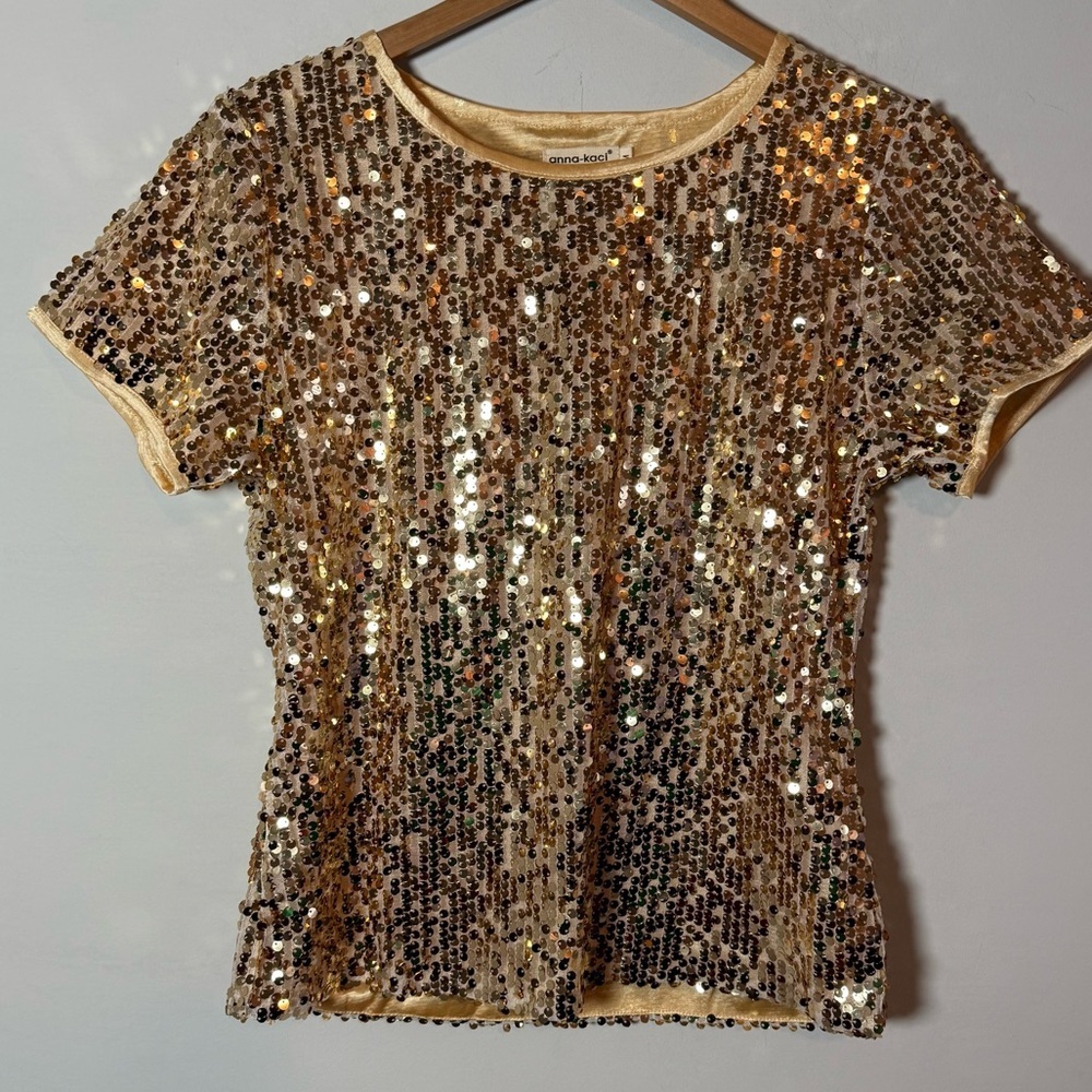 Anna-Kaci Shimmering Gold Sequin Short Sleeve Top, Size M